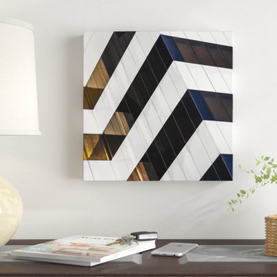 Modern & Contemporary