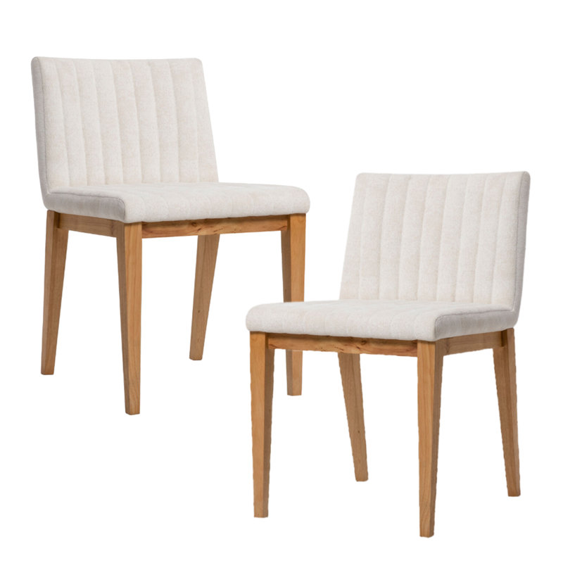 Chaise Meyenberg
