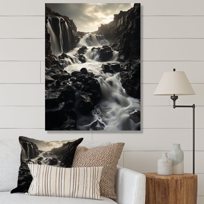 «Waterfall Enchanted Erosion» sur toile, H 40 po x l 30 po x P 1,5 po, Toile tendue