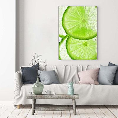 Limonka Under Water - Wrapped Canvas Print