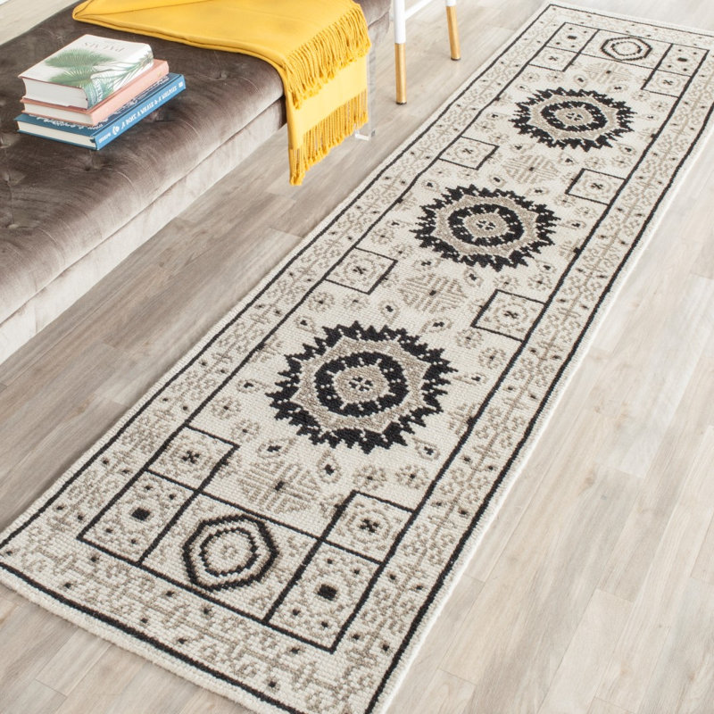 Chrystal Hand Knotted Wool/Cotton Southwestern Rug in Ivory/Gray, Runner 2'3" x 8'