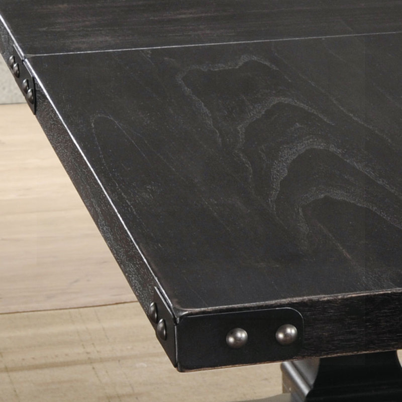 Table de salle à manger noire