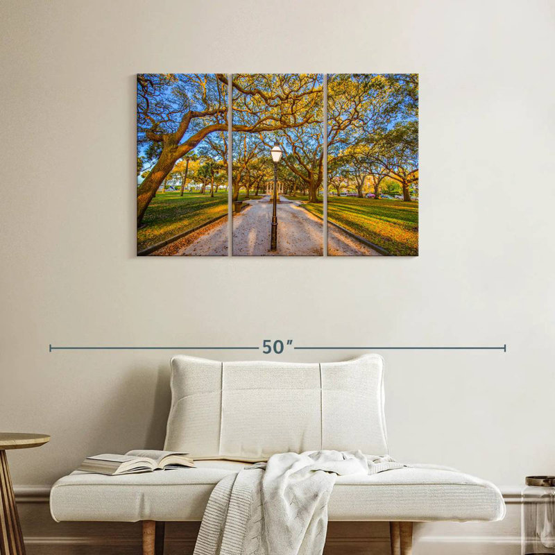 Nicci The Battery In Charleston, 24" H x 38" W