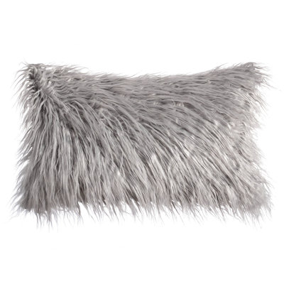 Housse de coussin en fausse fourrure seulement