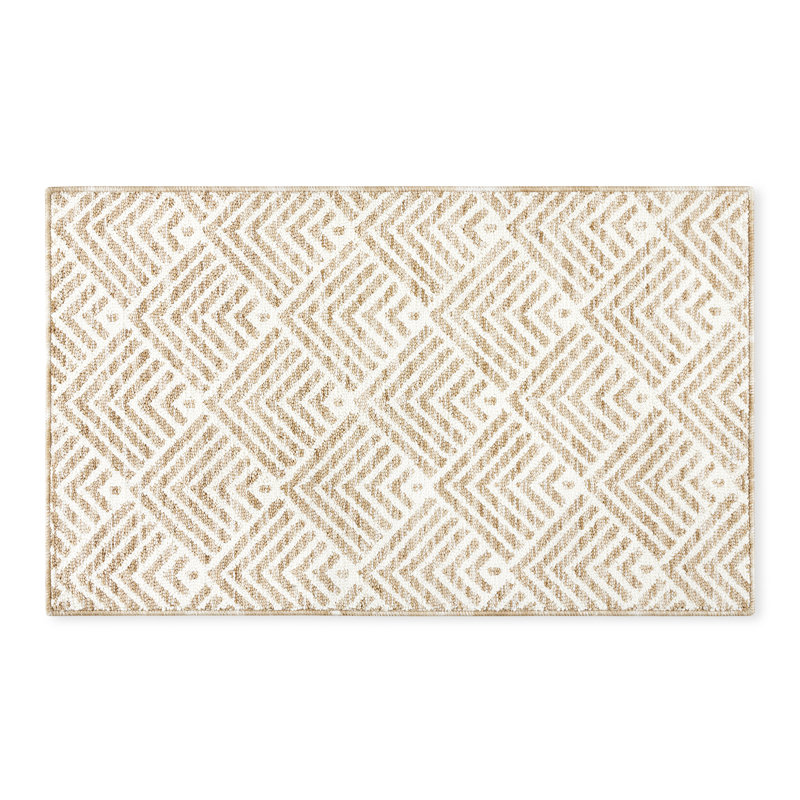 TOWN & COUNTRY EVERYDAY Walker Modern Stripe Everwash Non-Slip Backing Kitchen Mat, Rectangle 2' x 3.33', Beige