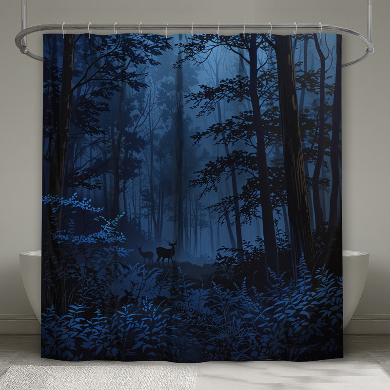 Rideaux de douche cerf en forêt dense, 70in W x 93in H
