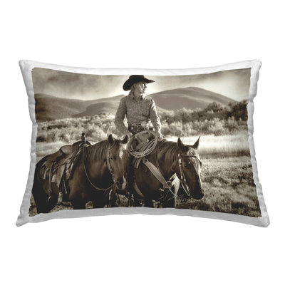 Coussin Stoic Cowgirl with Lasso