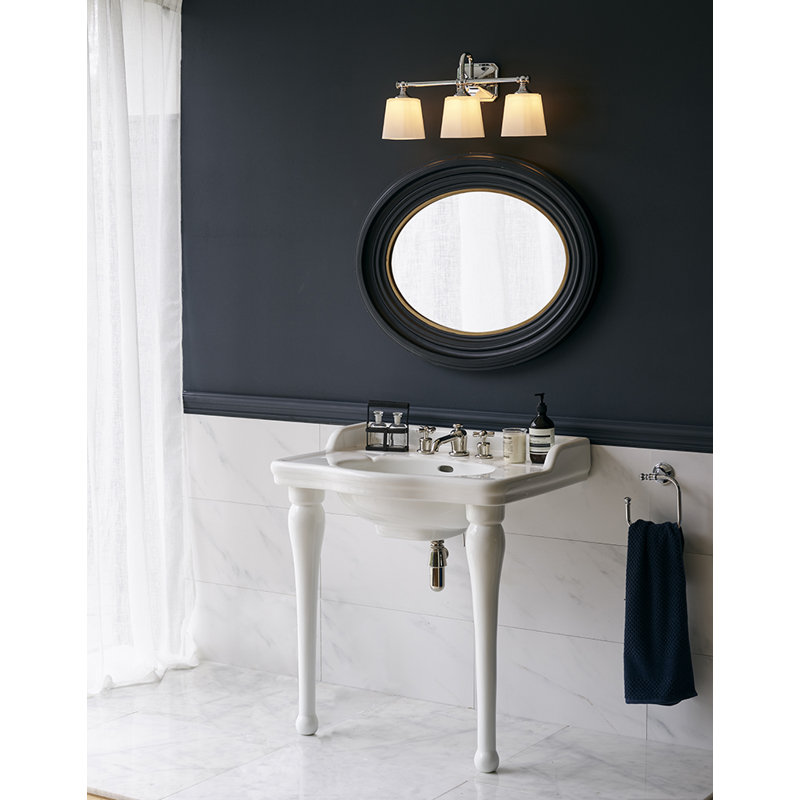 Bachmann 3 - Light Dimmable Vanity Light