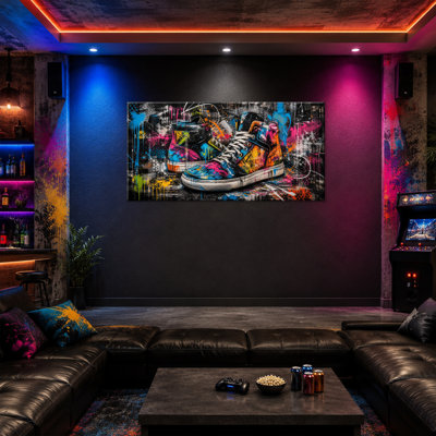 «High-top Sneakers», art mural en toile graffiti bleu, magenta, jaune, vert, vert, pour une chambre de jeu d'adolescent ou un studio, galerie tendue, prête à accrocher, 58 po x 28 po