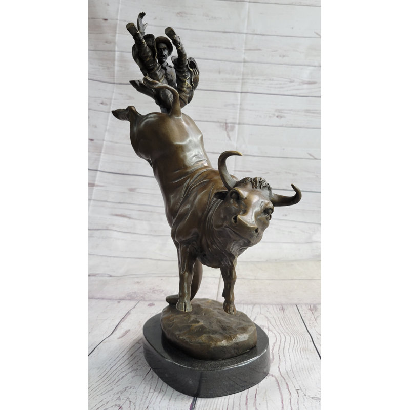 Figurines et sculptures Johneisha