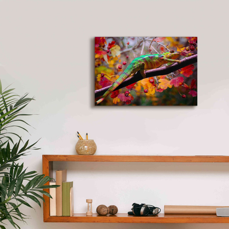 «Chameleons» par Ata Alishahi, H 12 po x l 18 po x P 0,75 po