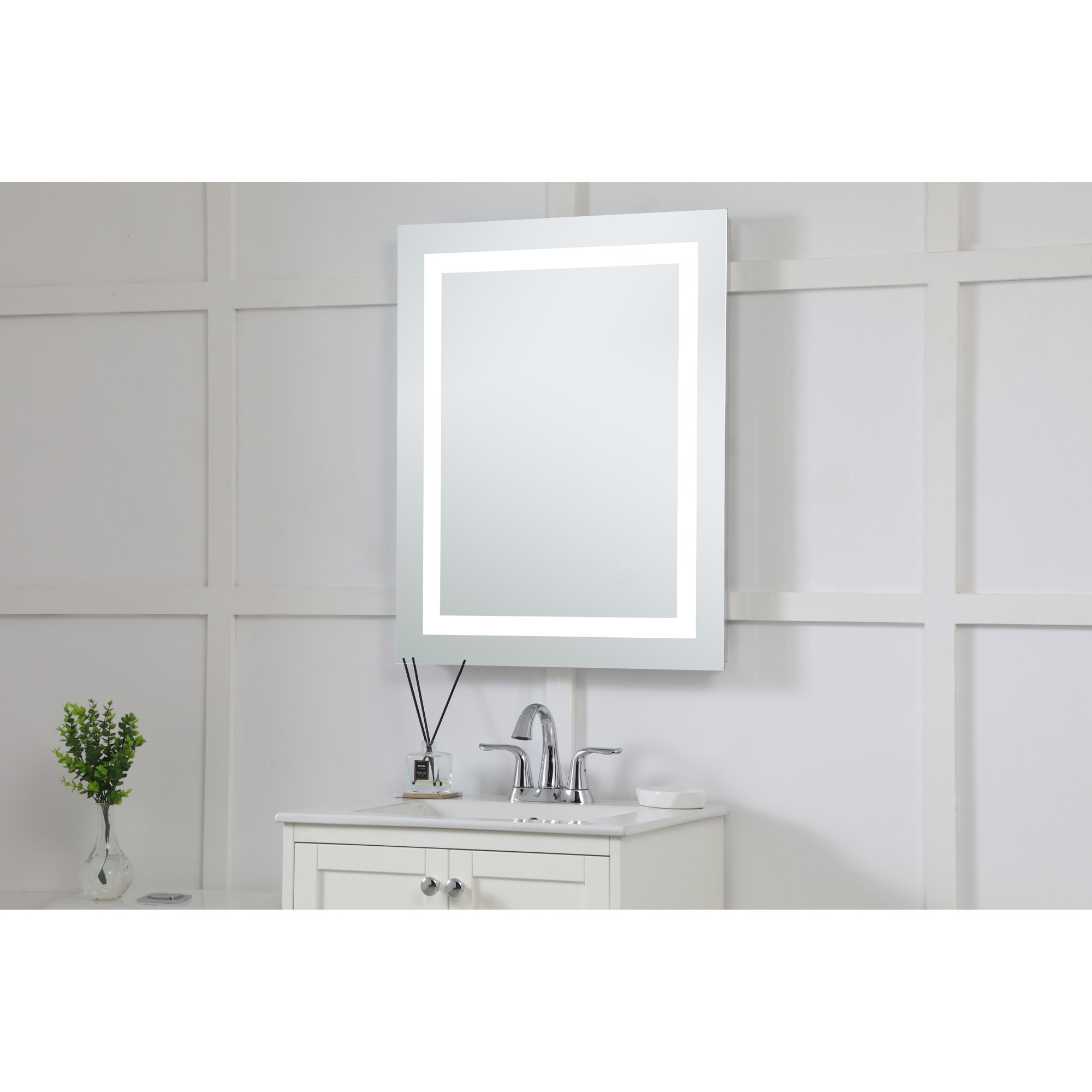 Kenno Flat Wall Mirror, 30" x 24"