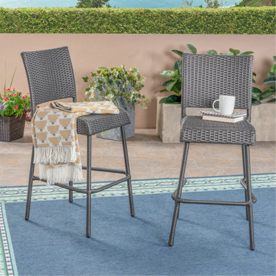 Ensemble de 2 tabourets de bar 29 po en rotin extérieur sans accoudoirs, gris