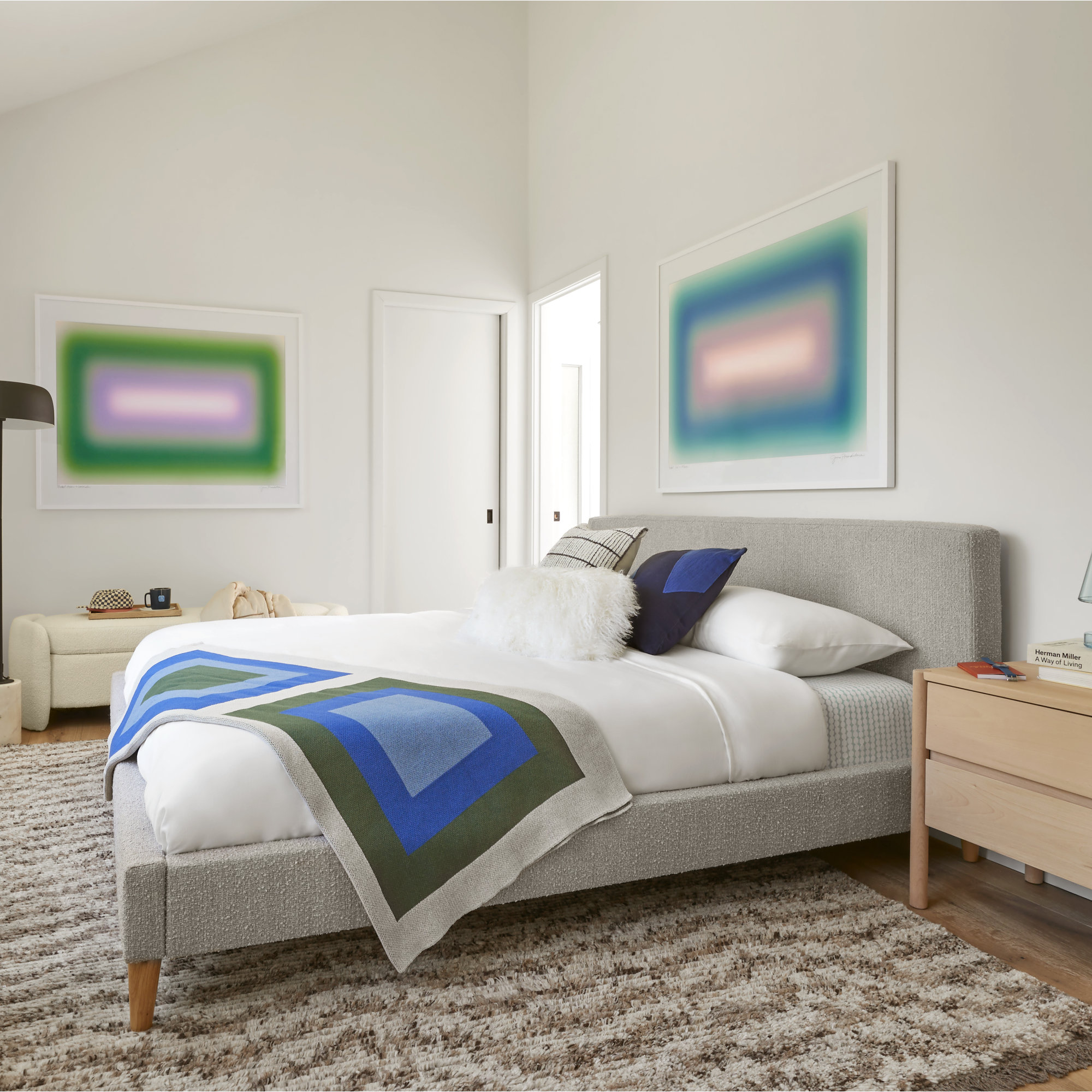 Modern Cotton Blend Knitted Throw Blanket, Blue