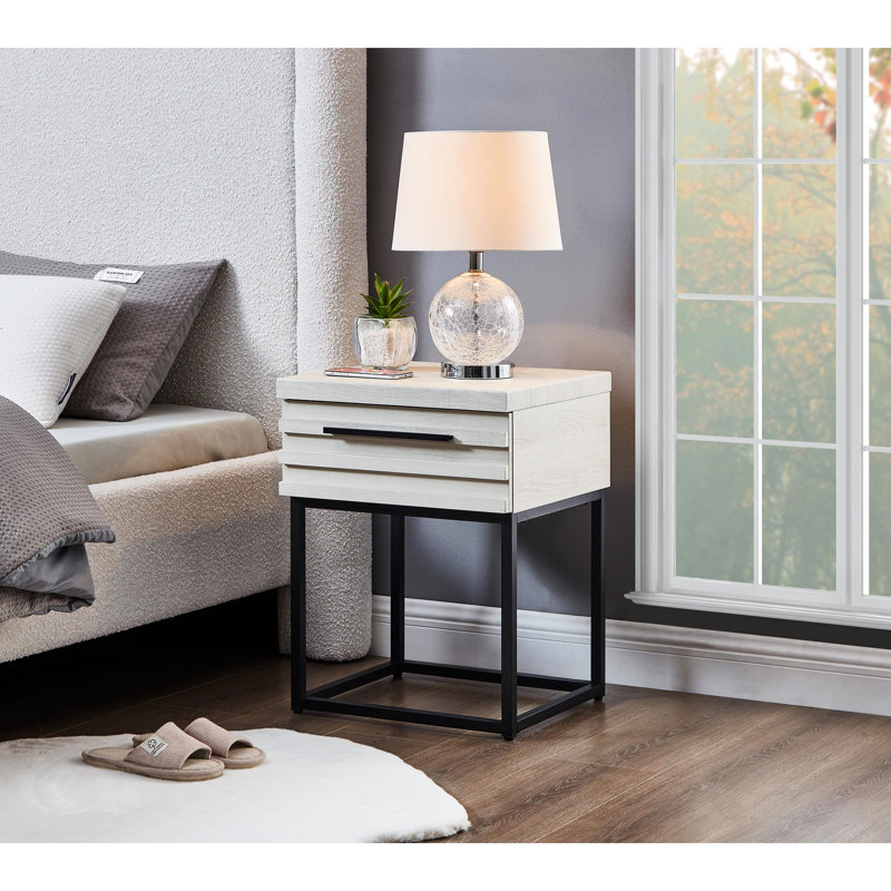 Table de rangement Celestial, blanche Base en métal. Tiroir spacieux. 17,98 l x 17 P 24 h, Blanc