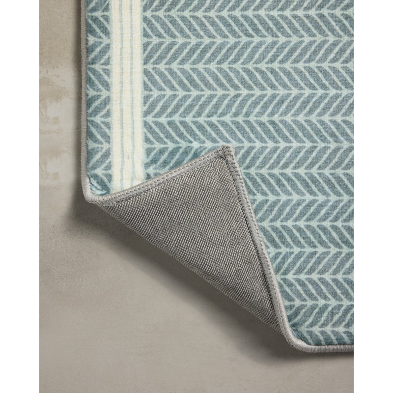 Marvin Bath Mat, 1 pi 9 po x 2 pi 10 po, Bleu / ivoire