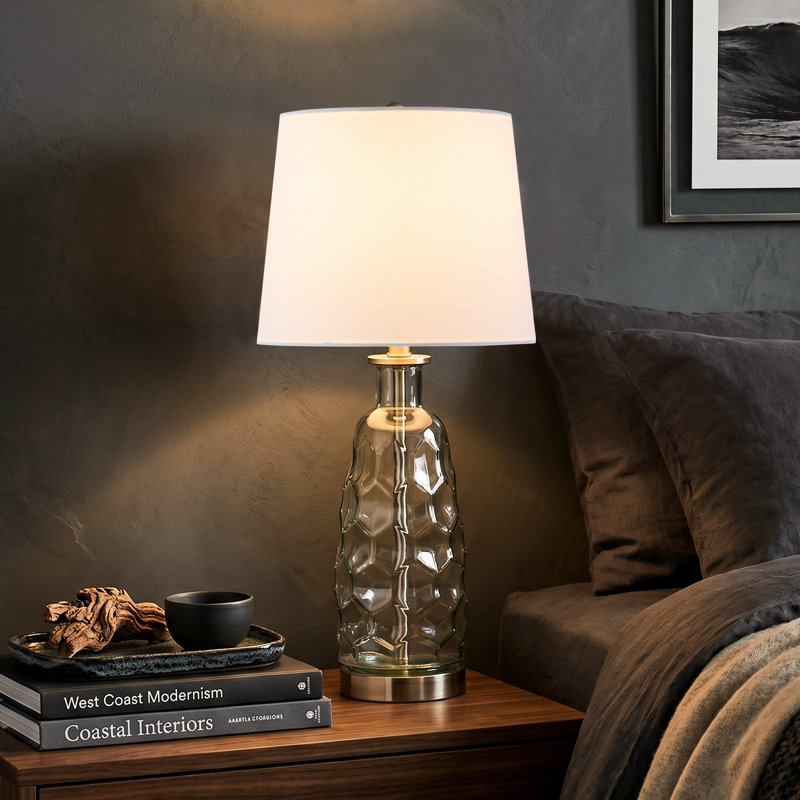 Lampe de table 23,5 po en verre transparent avec base texturée et abat-jour en tissu blanc, Clear