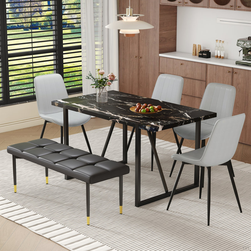 Ensemble de table et de chaises. Ensemble de table de salle à manger en MDF à motif de marbre moderne - 55 po x 31,4 po avec chaises de salle à manger en polyuréthane à coussin de siège allongé et 1 banc, un choix de luxe subtil pour les maisons modernes.