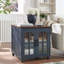 Ensemble de tables de bout 3 pièces avec station de charge, tables d'appoint en bois avec porte de grange en verre et tablettes réglables pour la chambre à coucher et le salon-133665108