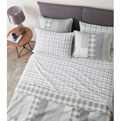 Eddie Bauer Flower Field Grey Cotton Reversible Quilt Set