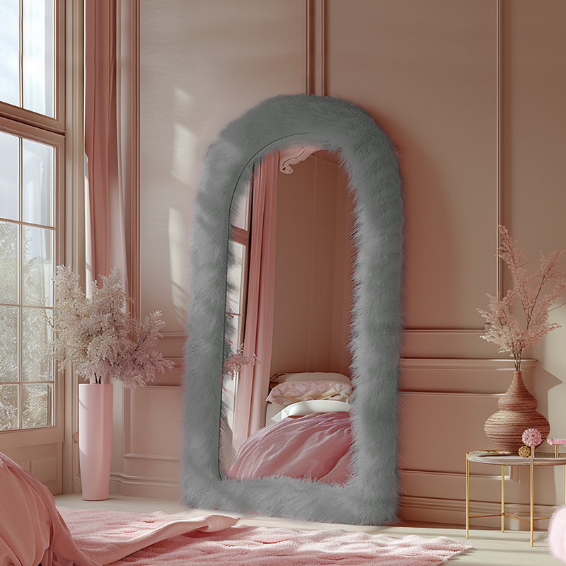 Miroir de plancher en bois manufacturé Jezell, 63 po x 24 po, Gris