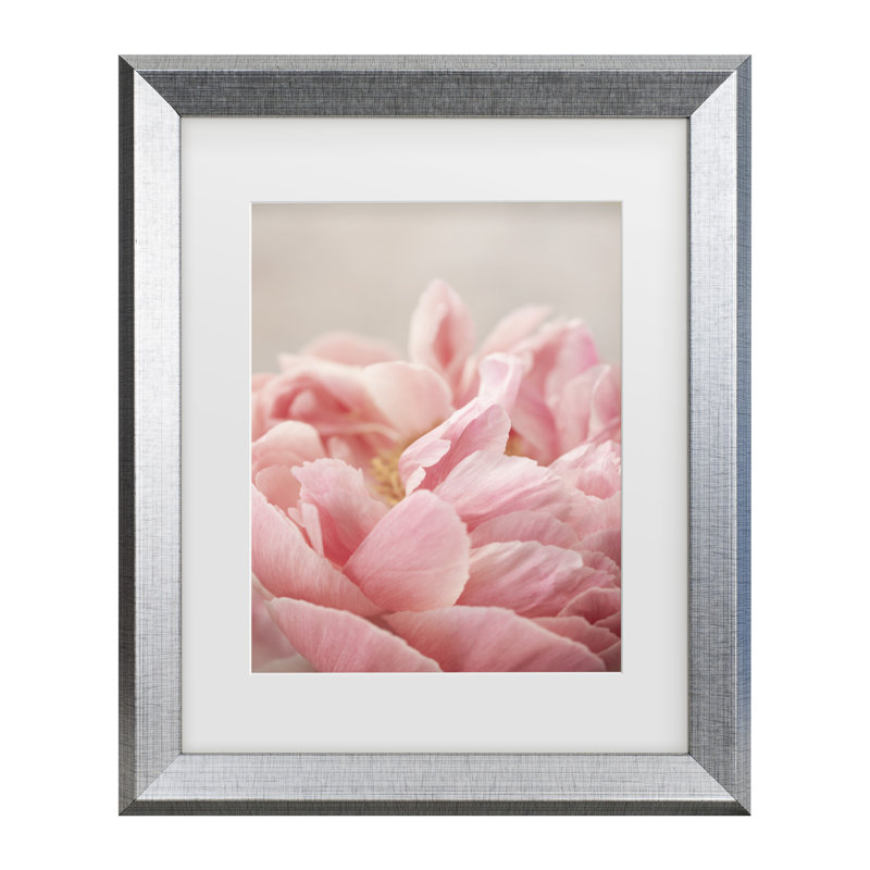 Art encadré avec pivoine maré 4 Bohmer, H 19,5 po x l 23,5 po, Cadre argenté