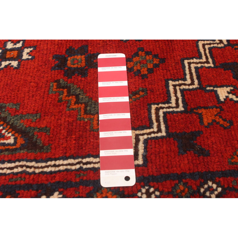 Tapis rouge Magnes 3 pi 11 po x 11 pi 3 po