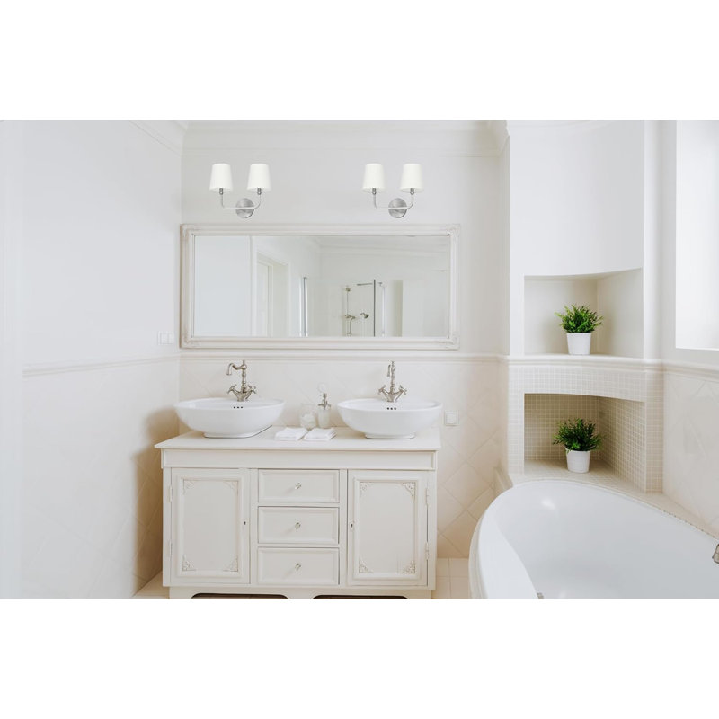 Ensemble de meuble-lavabo à 2 lumières avec abat-jours blancs à abat-jour droit Capital Gelsomino Capital Lighting - finition nickel brossé