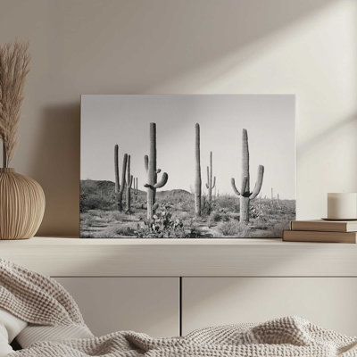«Gray Cactus Land» par Garima Dhawan, reproduction d'art sur toile