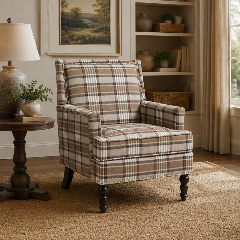 Fauteuil vintage avec garniture cloutée et tissu en lin