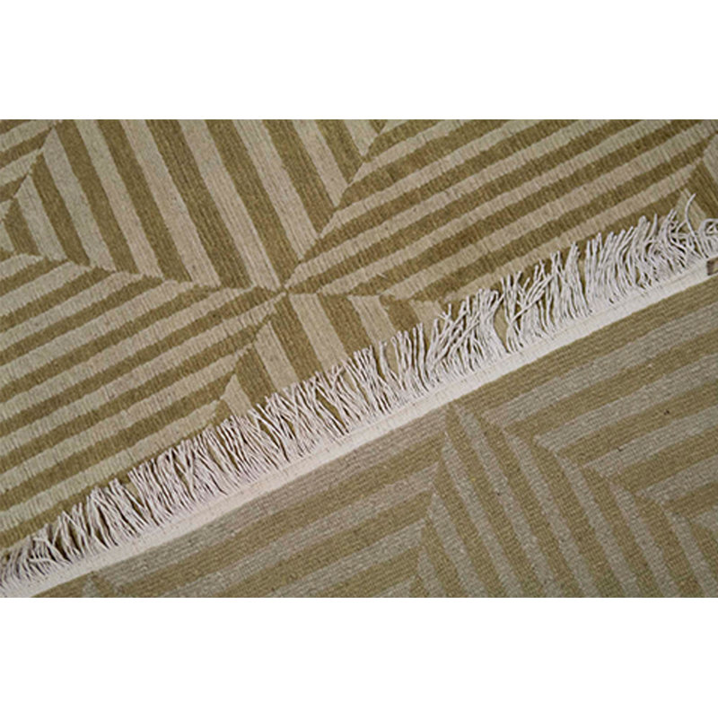 Tapis beige noué à la main de haute qualité