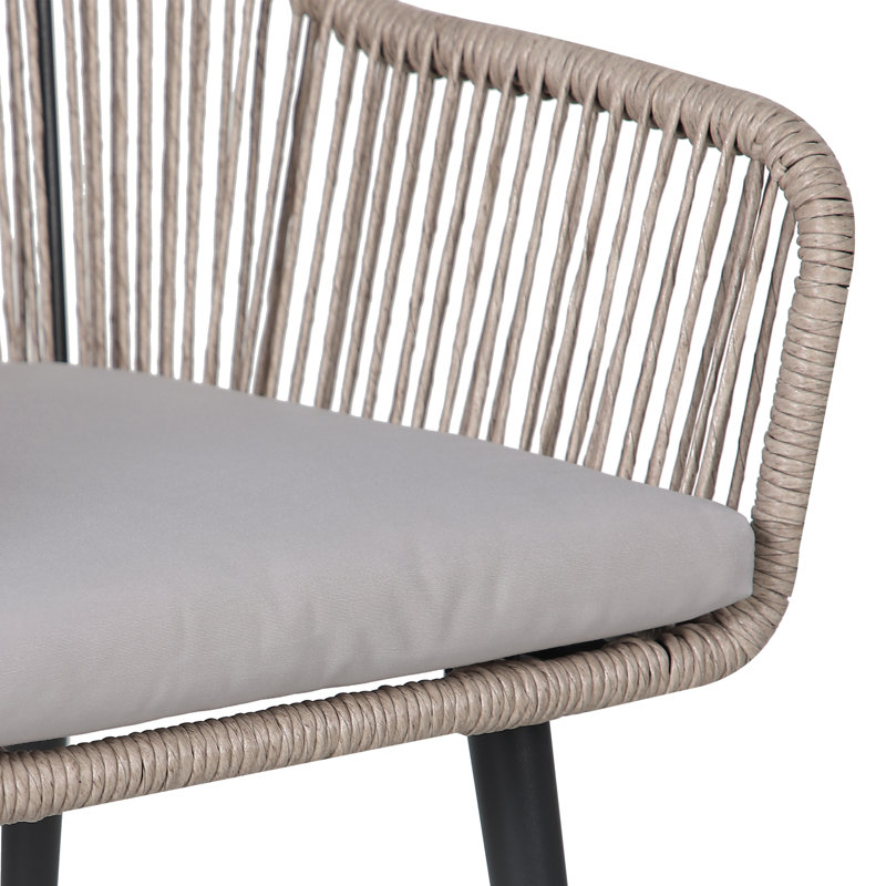 Chaise de patio avec coussin Cassil, Structure beige / coussin gris clair