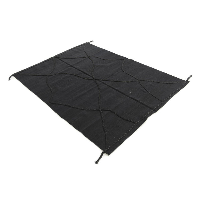 Iraheta Black Rug
