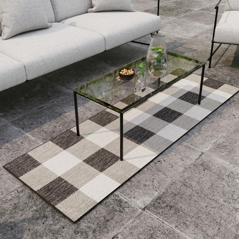 Tapis noir / blanc en polypropylène tissé à la machine Tatasha, Tapis de couloir 2 pi x 8 pi