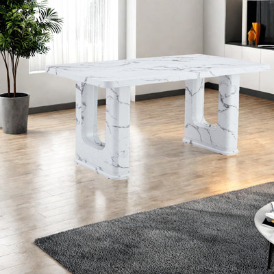 Tables de salle à manger modernes en verre à motif de marbre, conception spacieuse pour les réunions de famille