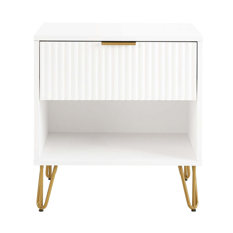 Dumbo 20" Fluted Nightstand In White  (Only Nightstand), White/Gold
