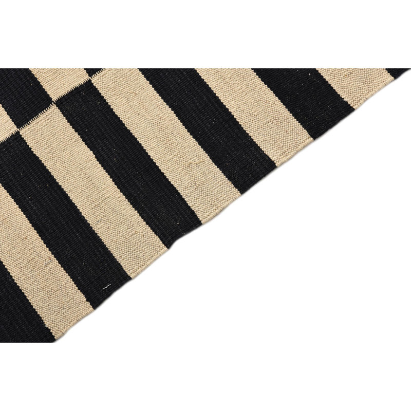 Tapis noir et blanc Ohlson