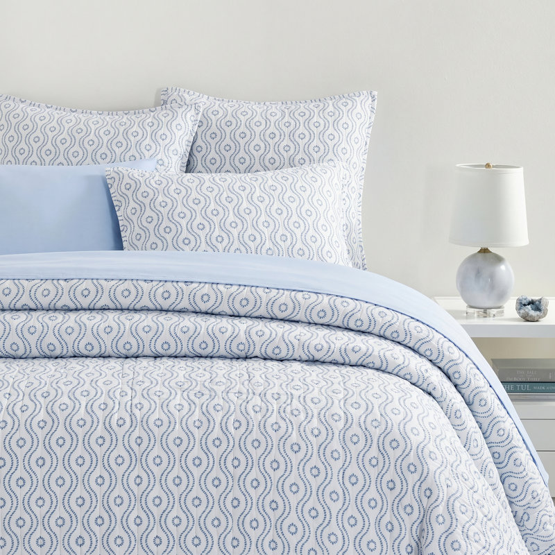 Amelia Blue Quilt, Full/Queen Quilt