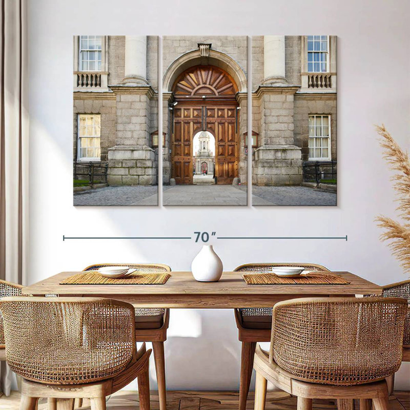 Lilie Trinity College, Dublin, H 24 po x l 38 po