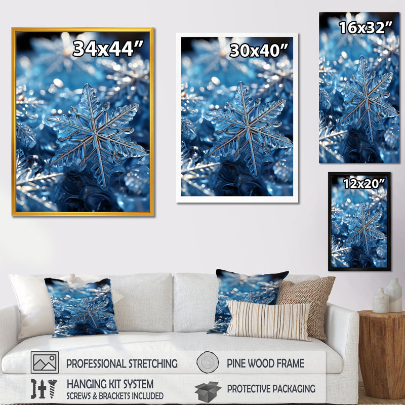 «Sunrise Snowflake Tranquility III - Winter Landscape», art mural, Cadre flottant doré, H 44 po x l 34 po