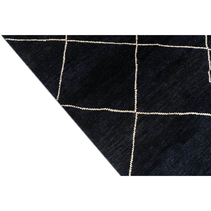 Oavia Black Rug