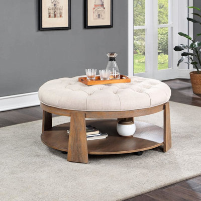 Beige avec attrait rustique, finition brossée, siège semblable à du lin et tissu transitionnel à tablette inférieure ouverte, armoire aux tons naturels
