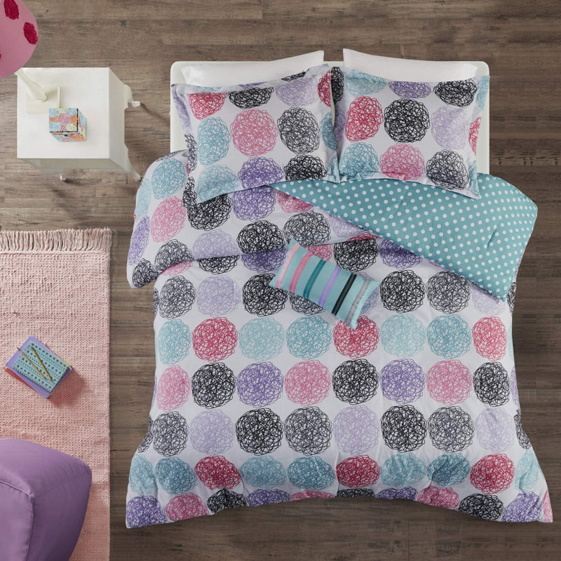 Carly Reversible Comforter Set, Full Comforter + 4 Additional Pieces