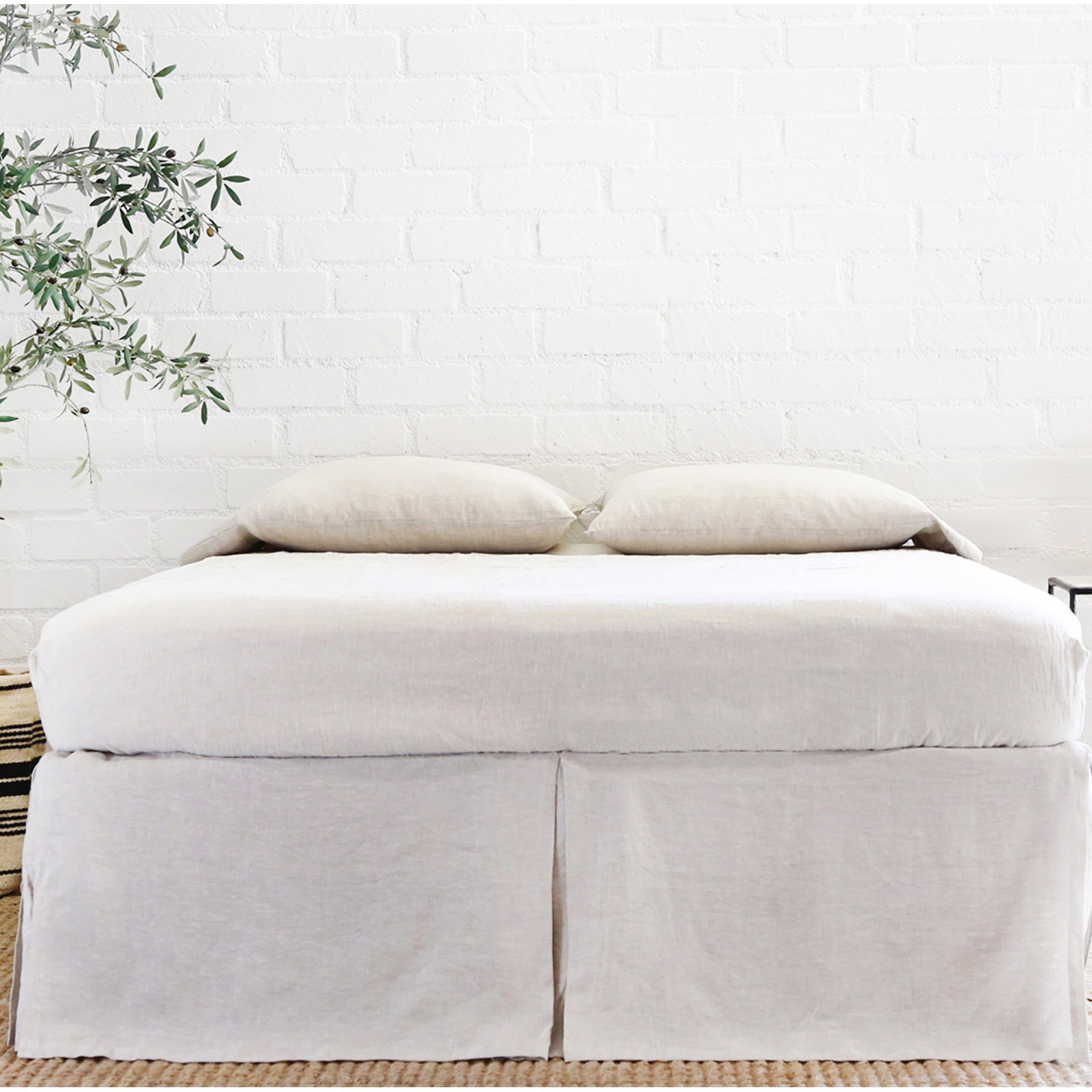 Pleated 18" Bed Skirt, Flax, Twin