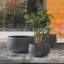 Ensemble de pots à fleurs élégants en béton rond de 3 pièces de 19,6 po, 15,7 po et 11,8 po Tali, pots de fleurs d'intérieur et d'extérieur modernes, légers, résistants aux intempéries, sans couture avec ensemble de trous de drainage-2052327632