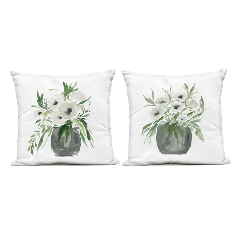Ensemble de 2 coussins décoratifs d'extérieur White Anemone Blossoms, par Lucille Price, 18 x 7 x 18, Ensemble 2 pièces