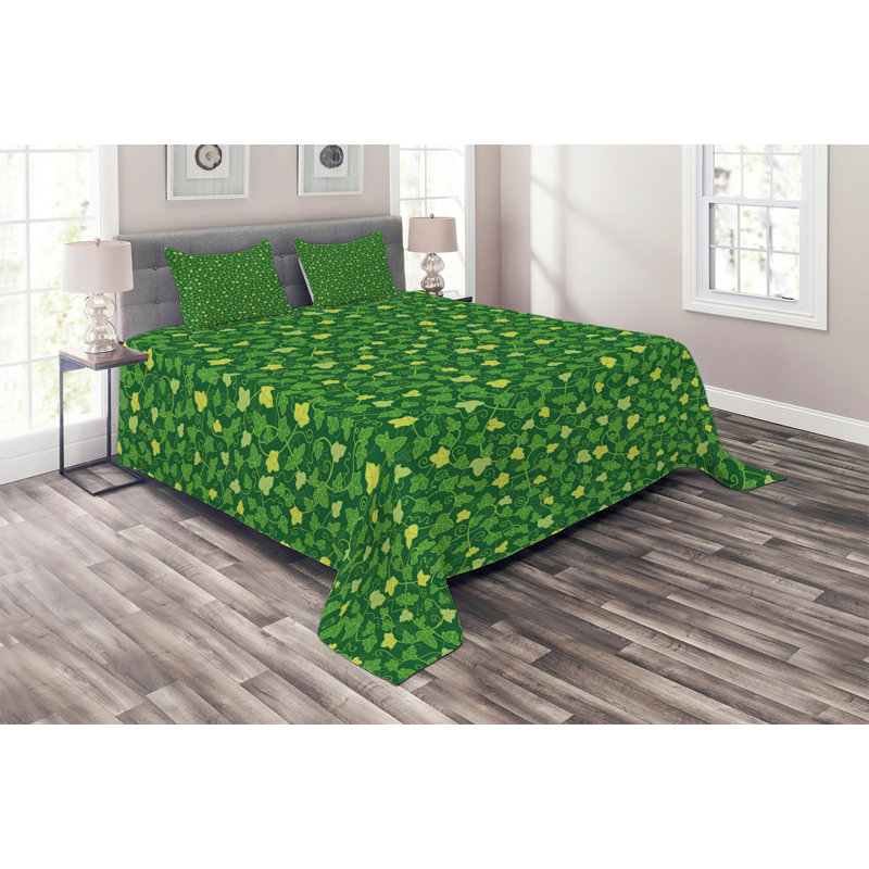 Farmhouse / Country Polyester Floral Coverlet
