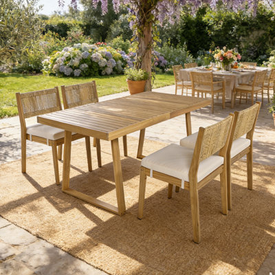 4 - Person Outdoor Acacia Wood Patio Dining Set With Rectangular Table 