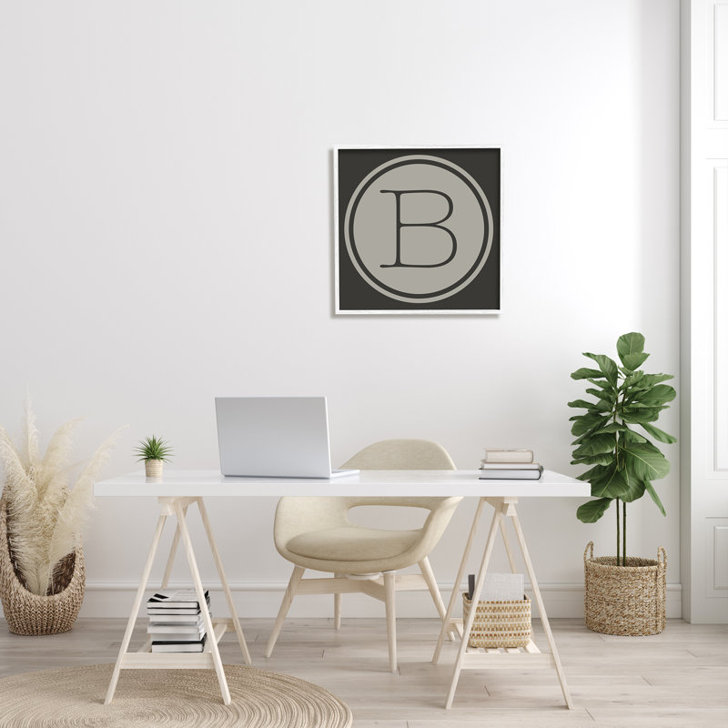 «24_Modern A Initial Elevator Key forme circulaire toile tendue par Ziwei Li, Giclée encadrée blanc bord de mer