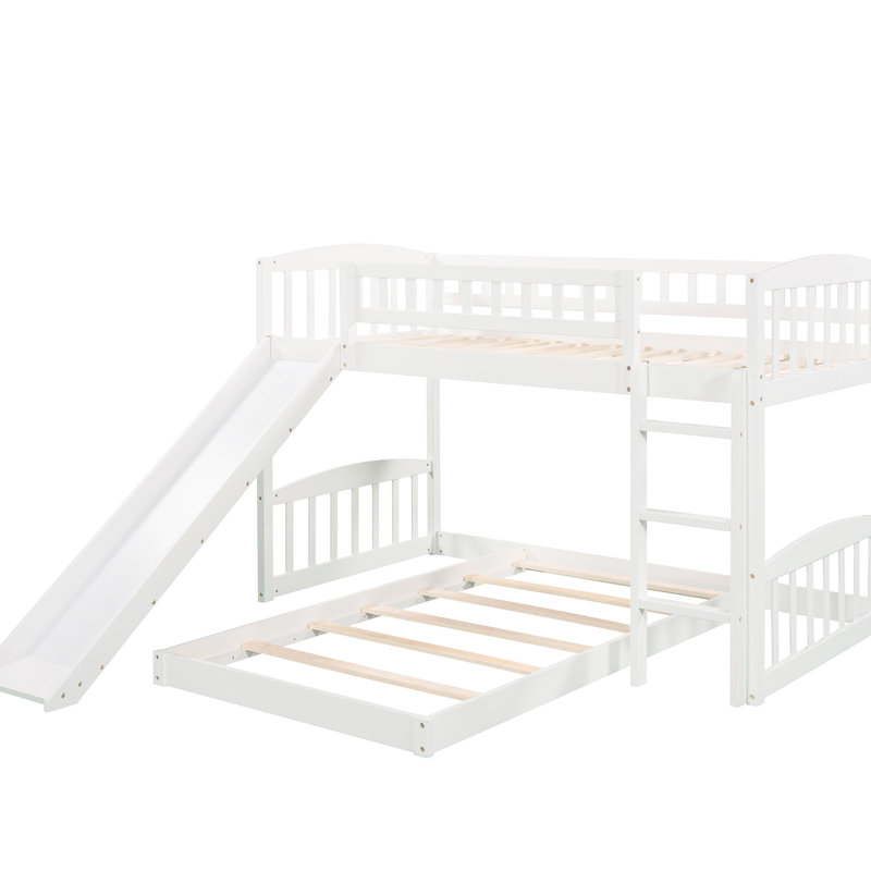 Lit simple au-dessus d'un lit superposé, finition blanche avec glissade et structure en pin massif, peu encombrant pour les chambres à coucher, apparence esthétique grise, matelas à 18 lattes en bois amovible, très limitée